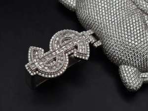 Collar con Colgante de Diamante de Latón para Hombre, Chapado en Plata, Estilo Punk Gótico - Product Image 3