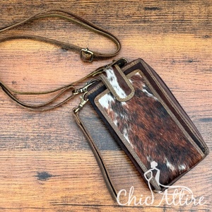 Cartera de cuero de vaca para mujer con bolsillo para teléfono Monedero de pulsera de cuero genuino occidental Pelo de alta calidad en bolsa móvil oculta - Product Image 1