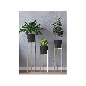 Ensemble de trois jardinières décoratives faites à la main en métal enduit d'émail écologique pour l'extérieur et l'intérieur - Product Image 1