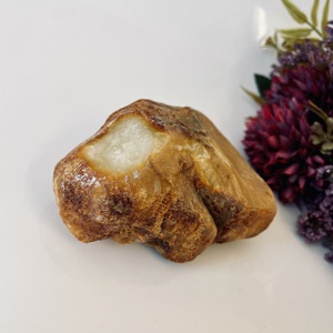 Piedra de Ámbar Báltico Genuino en Bruto, Trozo de Ámbar Natural Sólido de Polonia ~87x70x45mm 125g para la Fabricación de Joyas - Product Image 4