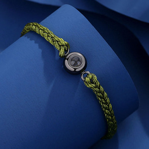 <span class=keywords><strong>Pulsera</strong></span> con Colgante de <span class=keywords><strong>Foto</strong></span> Circular Personalizada, Proyección de <span class=keywords><strong>Foto</strong></span>, Chapado en Oro de 18K, Acero Inoxidable, Joyería Conmemorativa para Parejas - Product Image 4