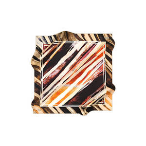ผ้าพันคอผ้าไหมทวิลสีเบจพร้อมลายโลโก้รูปทรงเรขาคณิต - Product Image 2