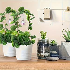 Deux treillis végétaux en EVA doré avec un pendentif en cristal - pour décorer les jardins intérieurs ou extérieurs - Product Image 1