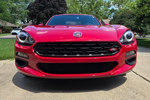 FIAT 124 SPIDER CLASSICA 2017 USADO, Volante a la Izquierda/Derecha - Product Image 2