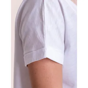 T-shirt corta da donna in cotone e personalizzabile con stampa artistica - Product Image 3