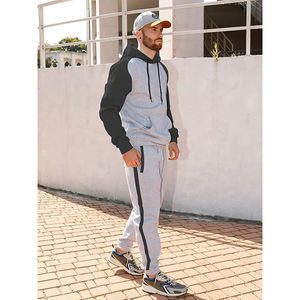 โลโก้ที่กําหนดเองซิปบุรุษชุดเหงื่อโพลีเอสเตอร์สลิมฟิตชุดวิ่งออกกําลังกายผู้ชายกีฬาวอร์มสําหรับผู้ชายชุดวิ่งออกกําลังกาย U Nisex - Product Image 5