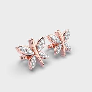 Pendientes de Diamantes con Forma de Mariposa en Oro Multicolor de 18k |   Joyería Fina con Diseño de Mariposa Floral - Product Image 3