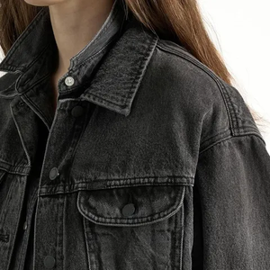 Veste d'hiver en denim déchirée à poches Veste en jean de luxe pour homme fabriquée avec une finition de qualité supérieure idéale pour les deux - Product Image 4