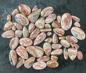 พลอยสีชมพูแบบพลอยสังเคราะห์แบบหลวมทำจากหินเจียระไนหลายรูปทรงสวยงามปรับขนาดได้ตามต้องการ - Product Image 2