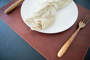 Mantel Individual de Cuero Genuino Hecho a Mano de Primera Calidad, Resistente al Polvo y a los Olores, para Restaurante, Resistente al Calor - Product Image 3