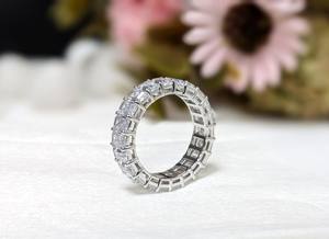 Bague de mariage vintage Lurba Jewels en or blanc massif 10 carats avec moissanite taille émeraude de 6,40 carats, sertie pavé intégral, cadeau pour femme - Product Image 2