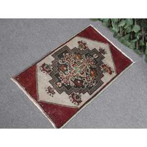 Vintage Turkish Patchwork Eco-Friendly <b>Red</b> <b>Wool</b> Rug Latex Backing 1.6x2.4 ft - Product Image 2