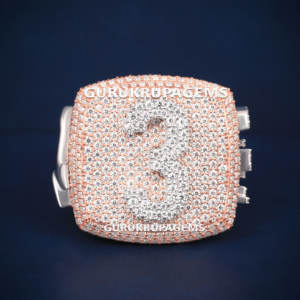 Vente en gros Fabricant de bagues avec chiffres et lettres personnalisées Bague Hip Hop en argent 925 glacé VVS Moissanite avec diamants - Product Image 1