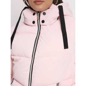 Veste bouffante brodée de fleurs roses pour femmes de taille libre remplie de coton tissé élégant pour la saison d'automne et d'hiver importé d'Inde - Product Image 3