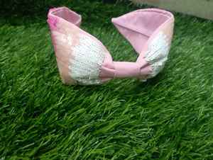 Meilleure vente de bandeau élégant personnalisé joli bandeau pour accentuer parfaitement les cheveux des filles disponibles en gros" - Product Image 5