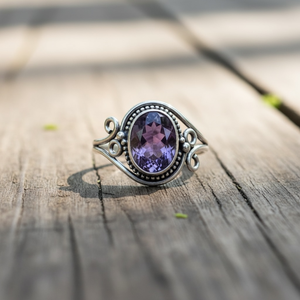 แหวนพลอยอเมทิสต์เงินสเตอร์ลิงทำด้วยมืออัญมณีสีม่วงทรงไข่แบบโบฮีเมียน - Product Image 5