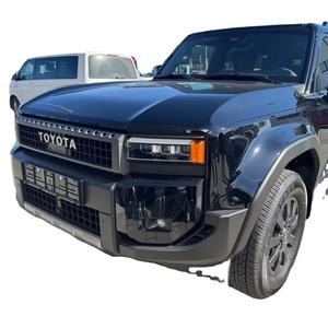 2024 pour SUV tout-terrain Turbo Automatique Cuir Foncé R18 Essence Conduite à gauche - Product Image 1