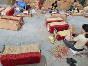 ธูปจากประเทศไทยขนาด20ซม. 32.5ซม. ด้ามสีแดงผลิตจากเวียดนาม - Product Image 6