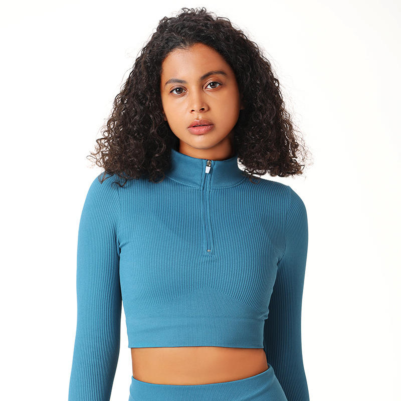 สีเขียวเข้ม