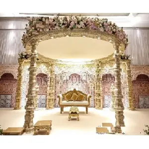 Perayaan besar pernikahan India Mandap kayu Ravishing terlihat Heer Mandap untuk pernikahan India Menakjubkan pernikahan persegi Mandap