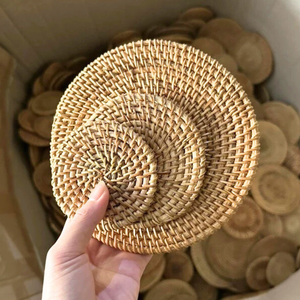 Assiette en osier écologique, tapis de boisson réutilisable fait à la main, décoration de cuisine durable, fleur classique, fabriqué au Vietnam - Product Image 4