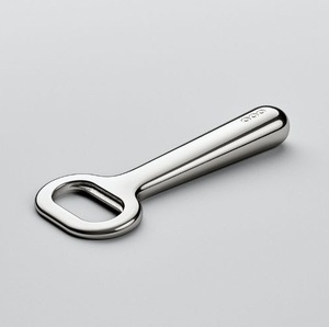 Abridor de Botellas de Aluminio Brillante de Alta Calidad, Diseño Moderno y Elegante, Herramienta Compacta, Ligera y Duradera para Bar, Hogar y Fiestas - Product Image 6