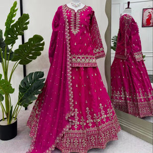 Beautiful Party Wear Top-sharara y Dupatta con hilo con trabajo de secuencia - Product Image 5