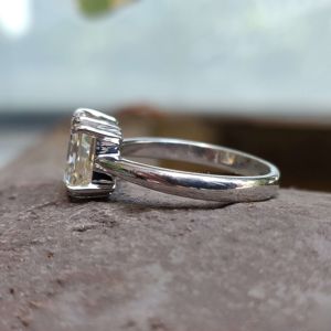 เพชรสำหรับปลูกในห้องปฏิบัติการ Asscher ทอง10K ได้รับการรับรองสำหรับผู้หญิง IGI สำหรับงานแต่งงานงานหมั้นและงานเลี้ยง - Product Image 3