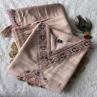 Kurti pantalon dupatta en soie romaine de couleur étonnante avec broderie et travail de sequins, fabricant de mode féminine au prix le plus bas