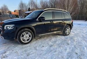 Mercedes Benz GLB 180 limpio y disponible para la venta - Product Image 2