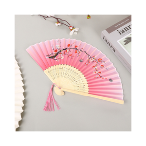 Gran oferta ventilador de mano de bambú para clima cálido regalo y decoración perfectos - Product Image 1