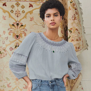 Blusa Bohemia de Lino/Algodón Orgánico con Borlas Bordadas, Diseño Sólido, Transpirable, Tejido No Tejido, Suministro ODM, Ropa de Oficina - Product Image 1