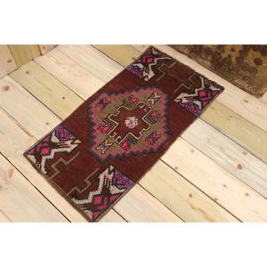 Petit tapis vintage 1,4x2,9 pi (44x87 cm), tapis turc en laine à imprimé animal brun - Product Image 1