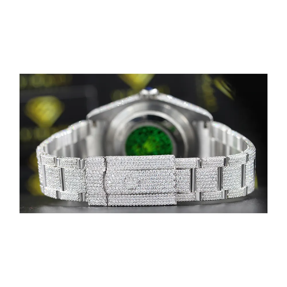 Reloj automático con tachuelas de diamantes de moissanita claridad VVS de calidad superior de un fabricante mayorista