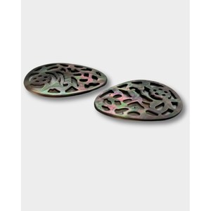 Adorno de Joyería con Filigrana de Pera y Madreperla Negra - Product Image 3