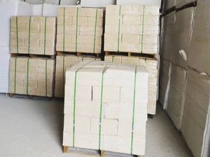 Virutas de Madera de Pino para Cama de Caballos/Serrín de Pino para Caballos/Virutas de Madera de Pino para Granjas Avícolas - Product Image 2