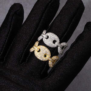 แหวนเพชรโมอิสซาไนต์ ผ่านการทดสอบเพชร คลาสสิก สำหรับการติดตั้งแบบ Prong Setting  ทำจากเงินแท้ 925 ชุบทอง แหวนคุณภาพดี - Product Image 1