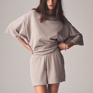 OEM/ODM 100% coton éponge tissu femmes ensemble court personnalisé DTF imprimé logo surdimensionné dropshoulder streetwear femmes ensemble court - Product Image 4