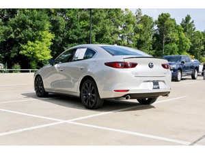 2024 Maz-da 2,5 sedán Original Premium Plus 2,5 Turbo Ma-z-da3 sedán Original Premium Plus Turbo - Product Image 2