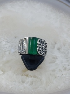 Bagues en argent 925 pour hommes avec design gravé à la main et pierres colorées - Product Image 2