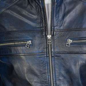 Ropa de abrigo de moda de cuero Skinny Top de cuero negro para hombres Chaquetas de cuero Logotipo personalizado Chaqueta de color para hombres - Product Image 3