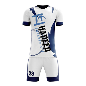 Nuevo uniforme de algodón y poliéster para hombre, venta al por mayor, uniforme de camiseta de fútbol, uniforme de fútbol de diseño profesional - Product Image 1