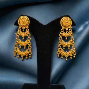 ชุดต่างหูชุบทอง22CT ชุดสำหรับผู้หญิงชุดต่างหูสไตล์ Jhumka ดีไซน์เป็นเอกลักษณ์ - Product Image 1
