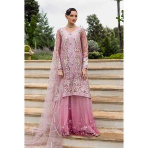 Vestido de Novia Maxi Rosa sin Tirantes con Bordado Floral, Cintura Natural, Largo hasta el Suelo, Corte en A, con Encaje y Malla para Mujer - Product Image 3