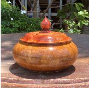 Tazón de Madera Tallada a Mano para Servir Dulces, Regalo para el Hogar, Tazón de Frutas de Madera de Sheesham Hecho a Mano en India - Product Image 2