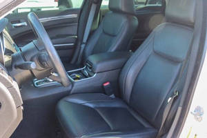 Chrysler 300 2021 en Perfectas Condiciones - Product Image 4