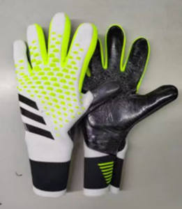 2024 haute qualité en gros entraînement professionnel sport imperméable Latex Football Football confortable gants de gardien de but - Product Image 5