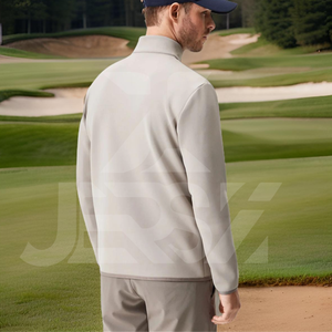 . Zip de golf pour hommes et femmes conçu pour la flexibilité du swing et la respirabilité dans des conditions chaudes ou fraîches adaptées - Product Image 3