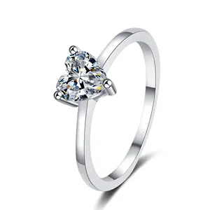 卸売ジュエリージェムストーンバルクファッションクラシックハートストーンジルコニアS925スターリングシルバー女の子のためのシンプルな愛の指輪