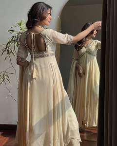 Hermoso Vestido Anarkali de Diseñador Indio Pakistaní, Tela Georgette, Trabajo Chikankari Elegante, para Fiestas, Bodas, Casual, Tradicional, Ropa de Mujer - Product Image 5